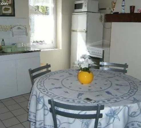 Chambre 1 pièce 16 m²