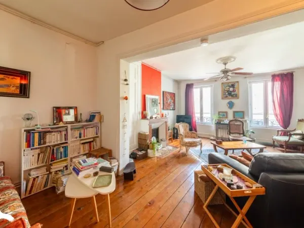 Maison 5 pièces 241 m²