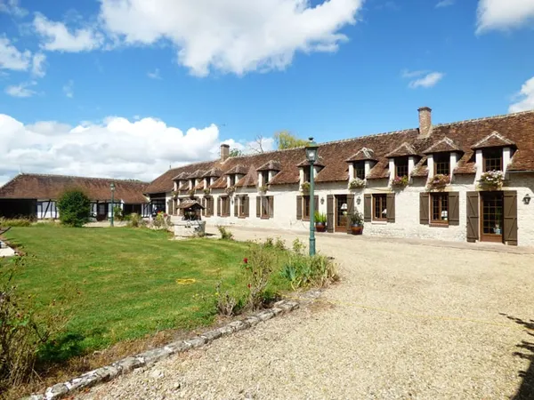 Maison 7 pièces 303 m²