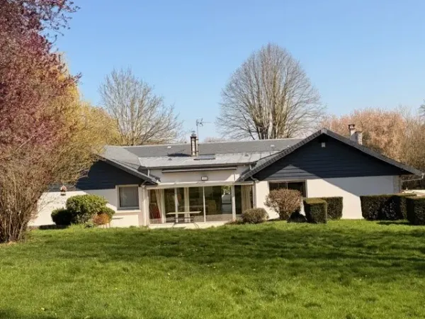 Maison 7 pièces 300 m²