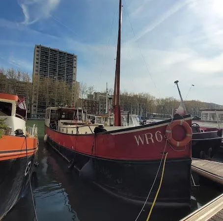 Péniche 3 pièces 31 m²