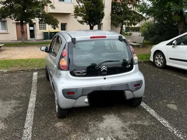 Parking 12 m²