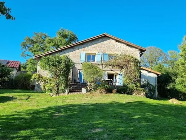 Maison 8 pièces 198 m²