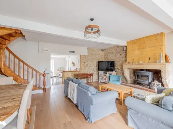 Maison 5 pièces 182 m²