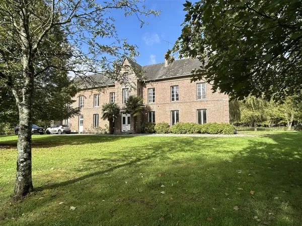 Maison 11 pièces 285 m²