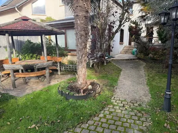 Maison 5 pièces 163 m²