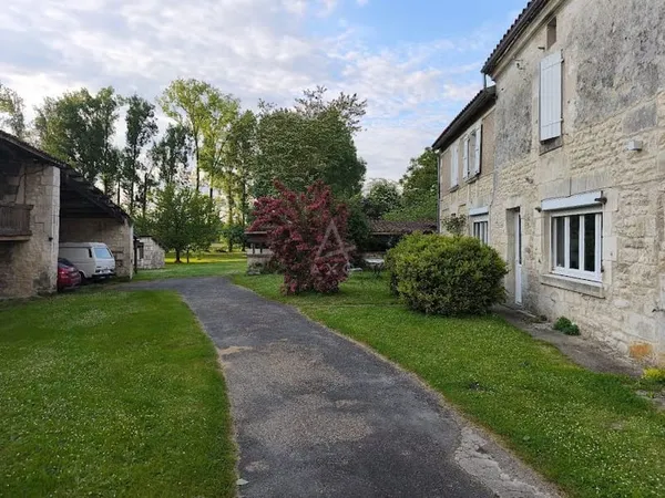 Maison 5 pièces 141 m²