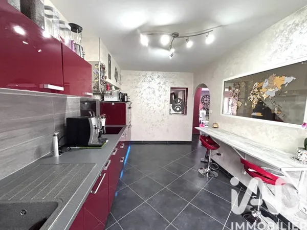 Maison 8 pièces 197 m²