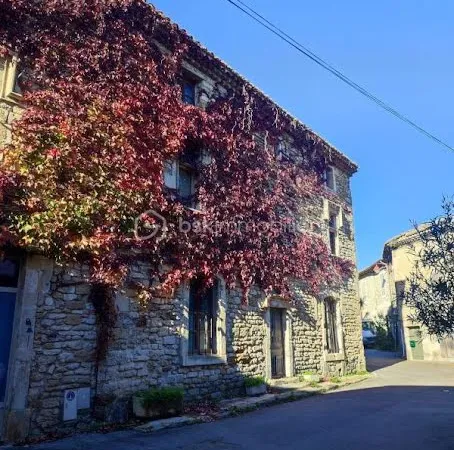 Propriété 8 pièces 200 m²