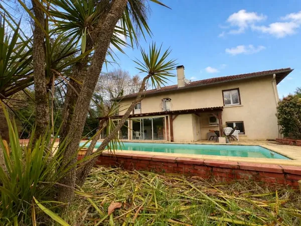 Maison 5 pièces 140 m²