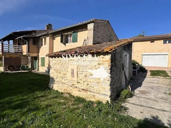 Maison 13 pièces 518 m²