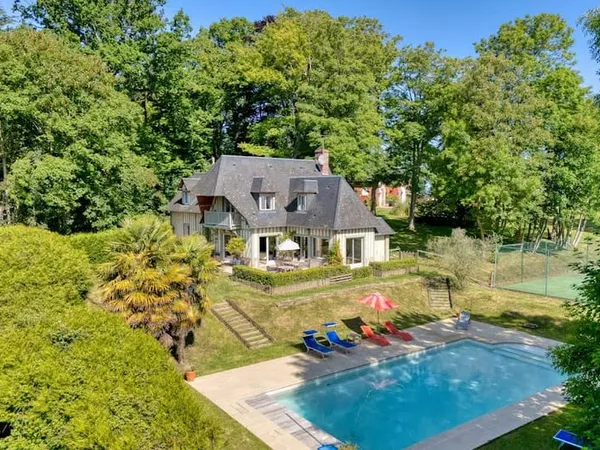 Maison 5 pièces 200 m²