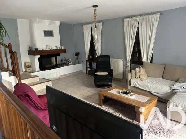 Maison 6 pièces 145 m²