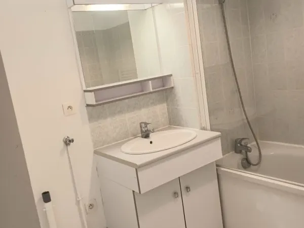 Studio 1 pièce 35 m²