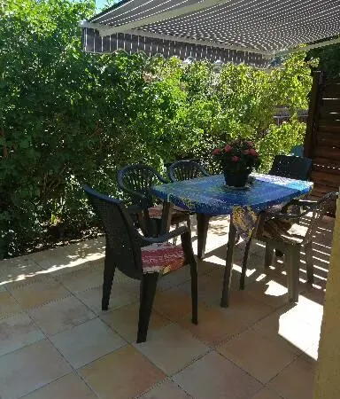 Studio 1 pièce 45 m²