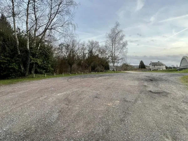 Terrain 2154 m²
