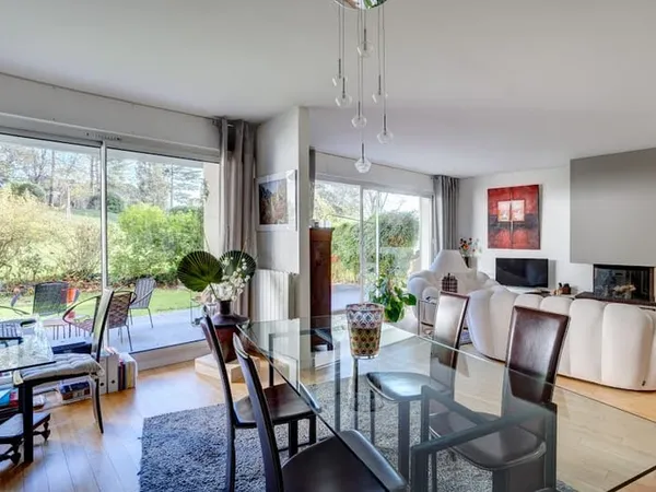 Appartement 5 pièces 130 m²