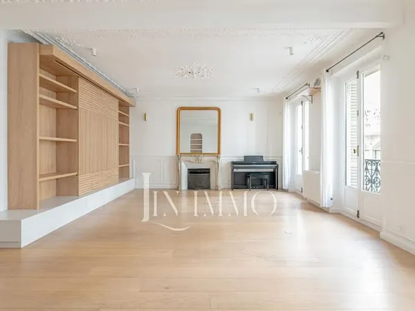 Appartement 6 pièces 156 m²