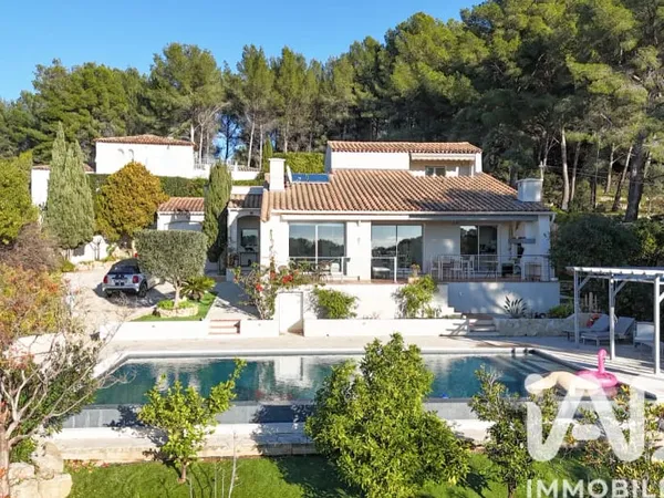 Maison 7 pièces 162 m²
