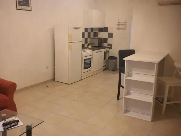 Studio 1 pièce 28 m²