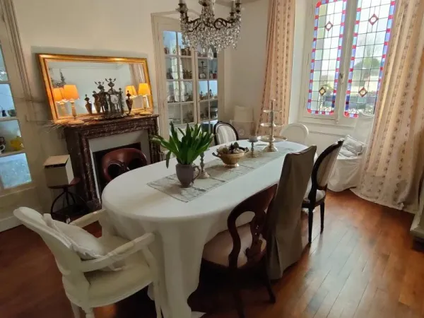Maison 6 pièces 256 m²