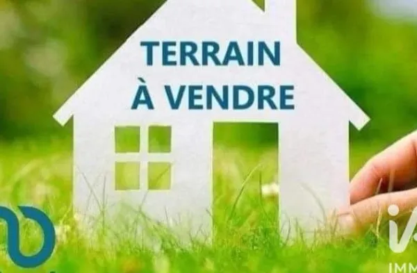 Terrain 548 m²