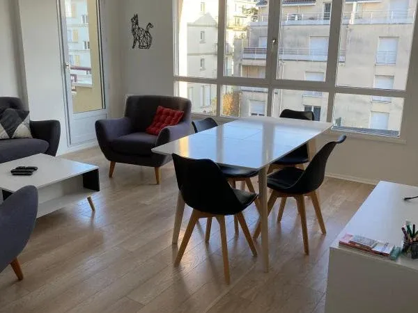 Appartement 4 pièces 11 m²