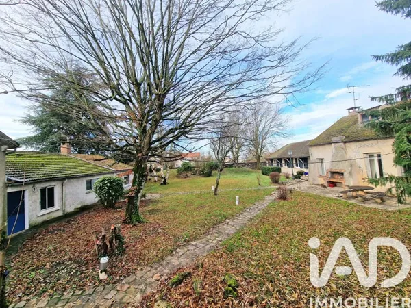 Maison 8 pièces 230 m²