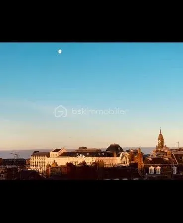 Propriété 9 pièces 218 m²