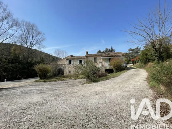 Maison 12 pièces 289 m²