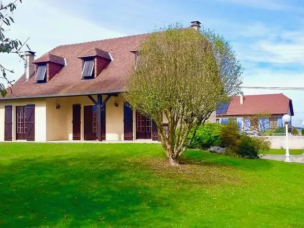 Maison 5 pièces 140 m²