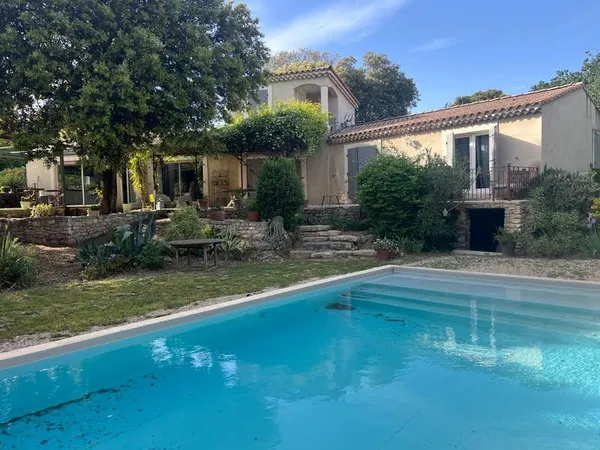 Maison 5 pièces 193 m²
