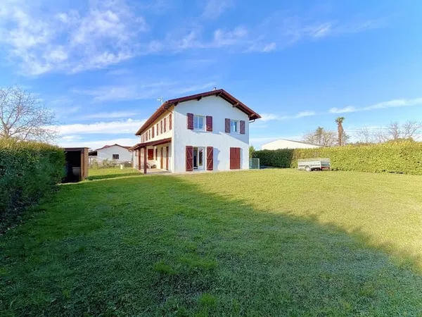 Maison 5 pièces 130 m²