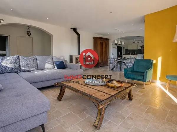 Villa 7 pièces 260 m²
