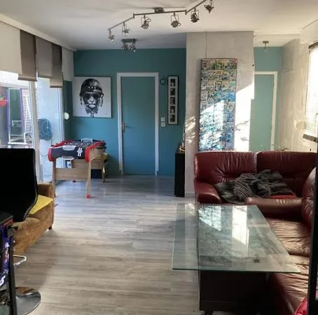 Studio 1 pièce 45 m²