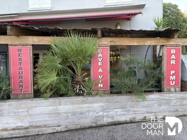Hôtellerie et restauration Vente Sainte-Maxime   569250€