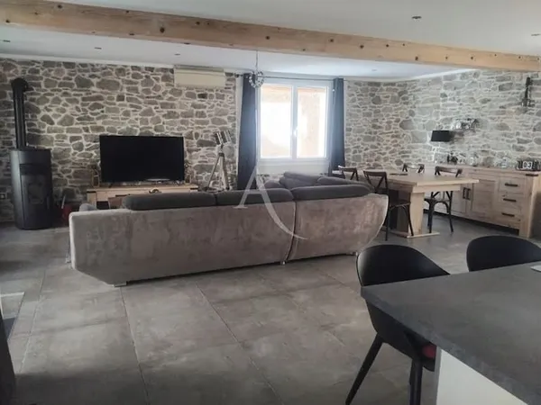 Maison 4 pièces 131 m²