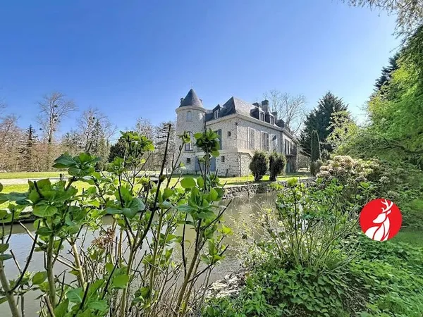 Maison 10 pièces 600 m²