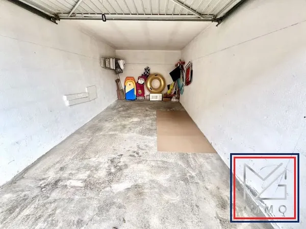 Parking 13 m²