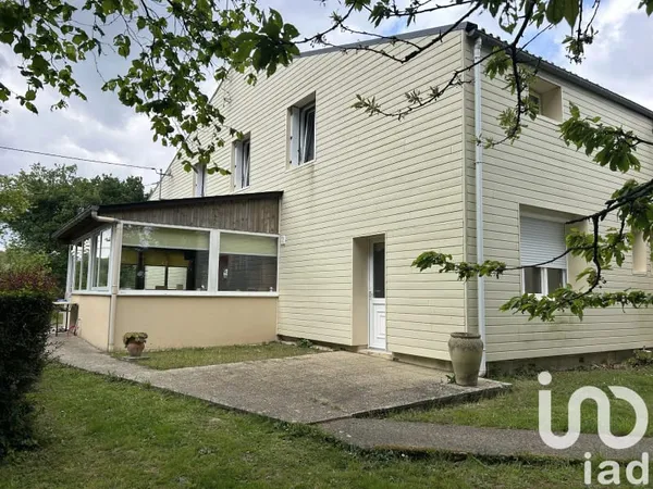 Maison 8 pièces 166 m²
