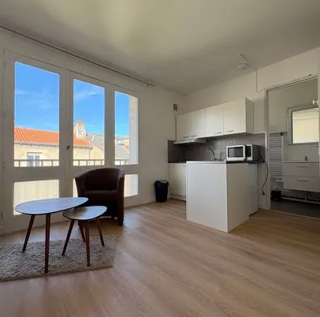 Studio 1 pièce 23 m²