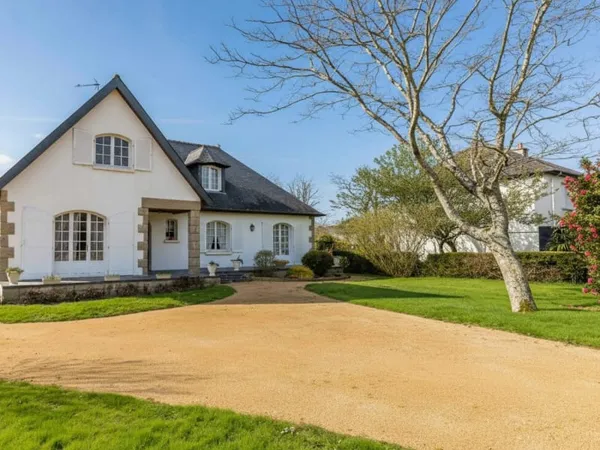 Villa 8 pièces 163 m²
