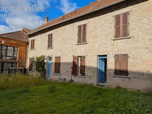Maison 9 pièces 220 m²