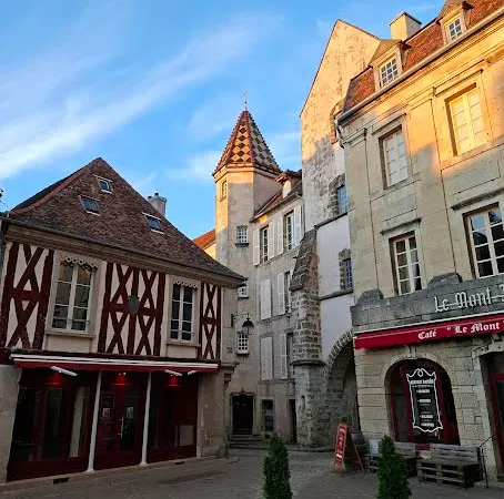 Maison 7 pièces 226 m²