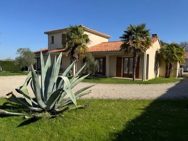 Villa 5 pièces 160 m²