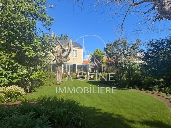 Maison 6 pièces 137 m²