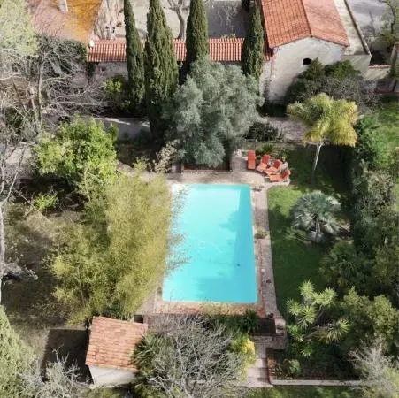 Maison 19 pièces 463 m²