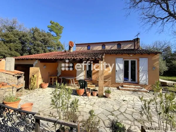 Villa 5 pièces 144 m²