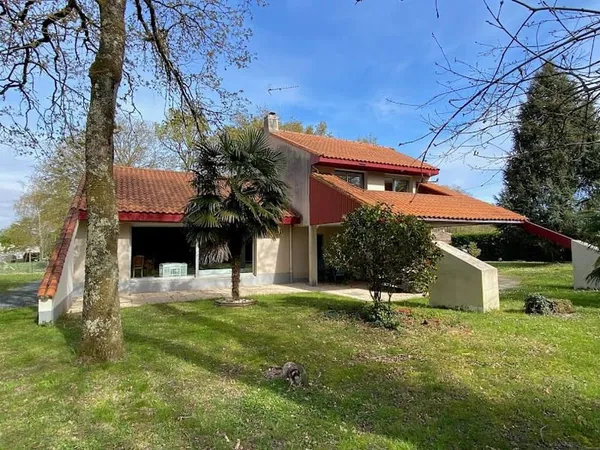 Maison 6 pièces 193 m²