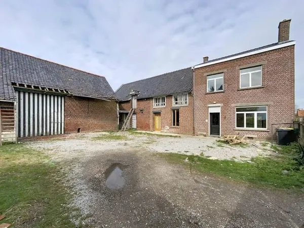 Maison 7 pièces 140 m²